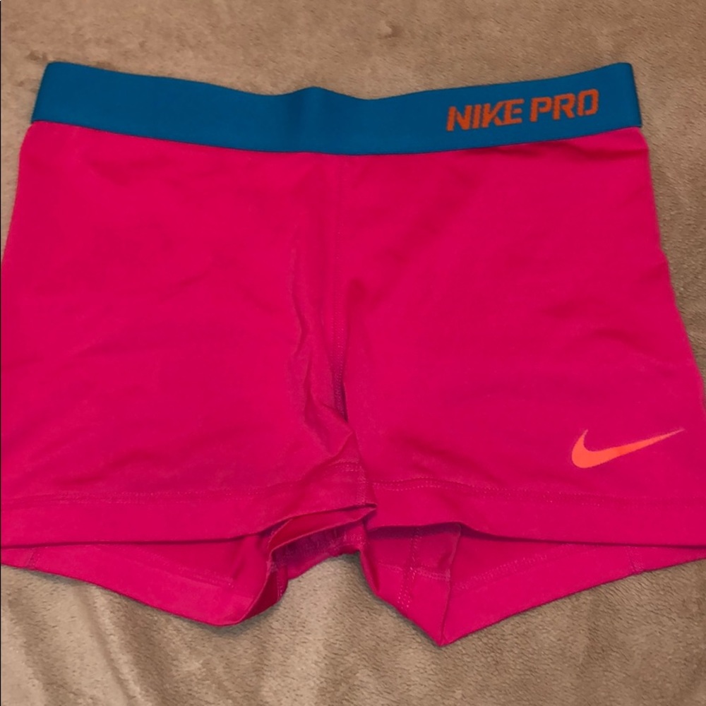 NIKE PROS
